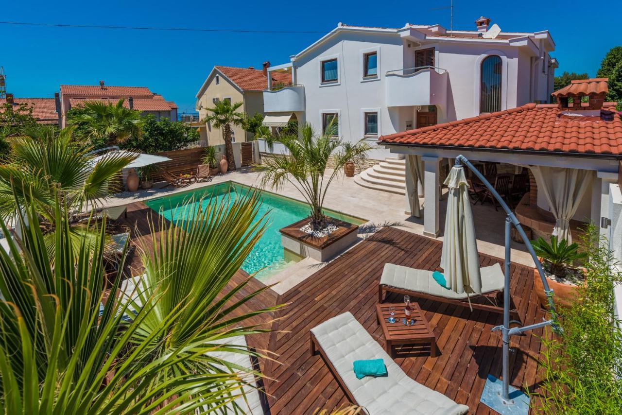Apartments "Villa Antisin" With Heated Pool Задар Экстерьер фото
